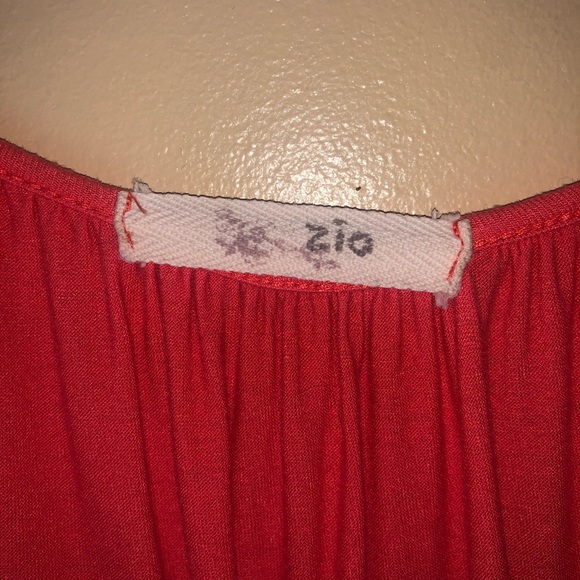 Top - Picture 2 of 5